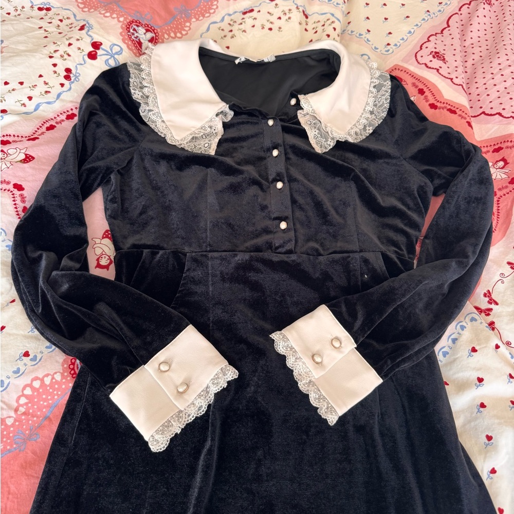 Elegant Black Velvet Dress with Lace Trim